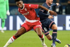 乐鱼app-多特蒙德发布备战花絮，赛前防线松动，法甲任务艰巨，医务组通报恢复-乐鱼app