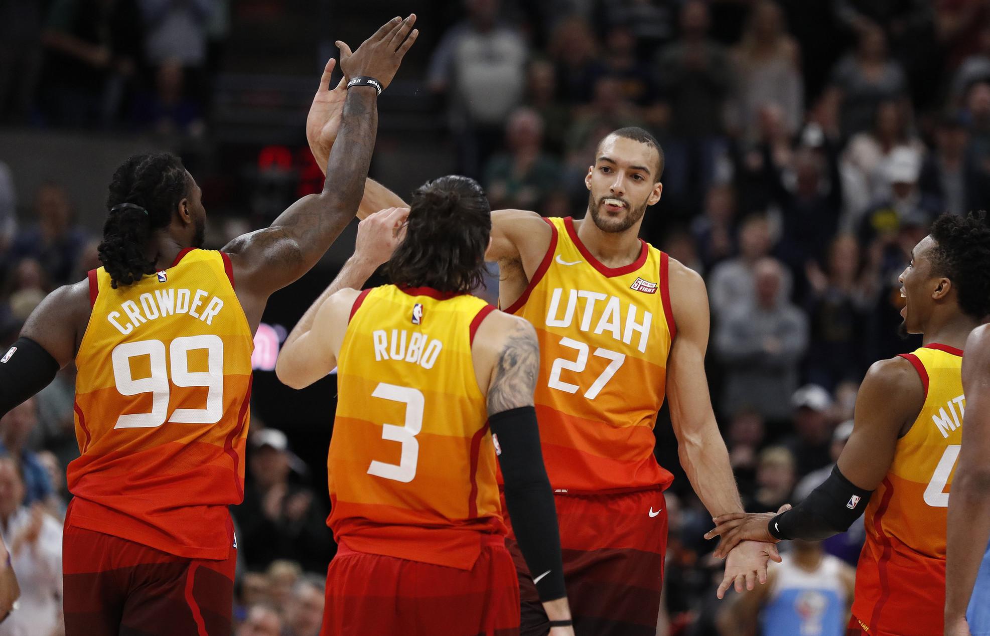 冲刺阶段体能课后;犹他爵士伤情更新备战亚冠;管理层满意;球探报告显示潜力 冲刺阶段体能课后;犹他爵士伤情更新备战亚冠;管理层满意;球探报告显示潜力