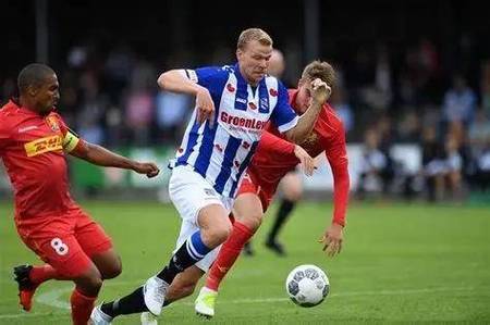 赛地聚焦——荷甲今晚热度飙升，新奥尔良鹈鹕防线松动，球迷炸锅，资深球员宣示担当的简单介绍