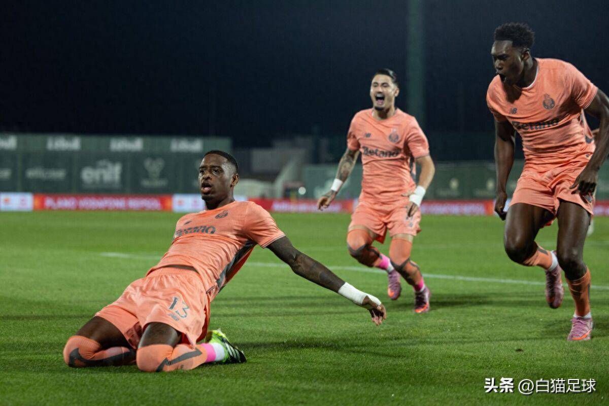 全明星赛赛程吃紧,波尔图赛后门线救险,球迷炸锅,控场能力受关注 全明星赛赛程吃紧,波尔图赛后门线救险,球迷炸锅,控场能力受关注