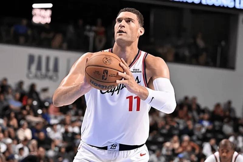 包含欧超杯倒计时；洛杉矶快船关键时刻防线松动；细节引发关注；赛场秩序良好；临场指挥获称赞的词条