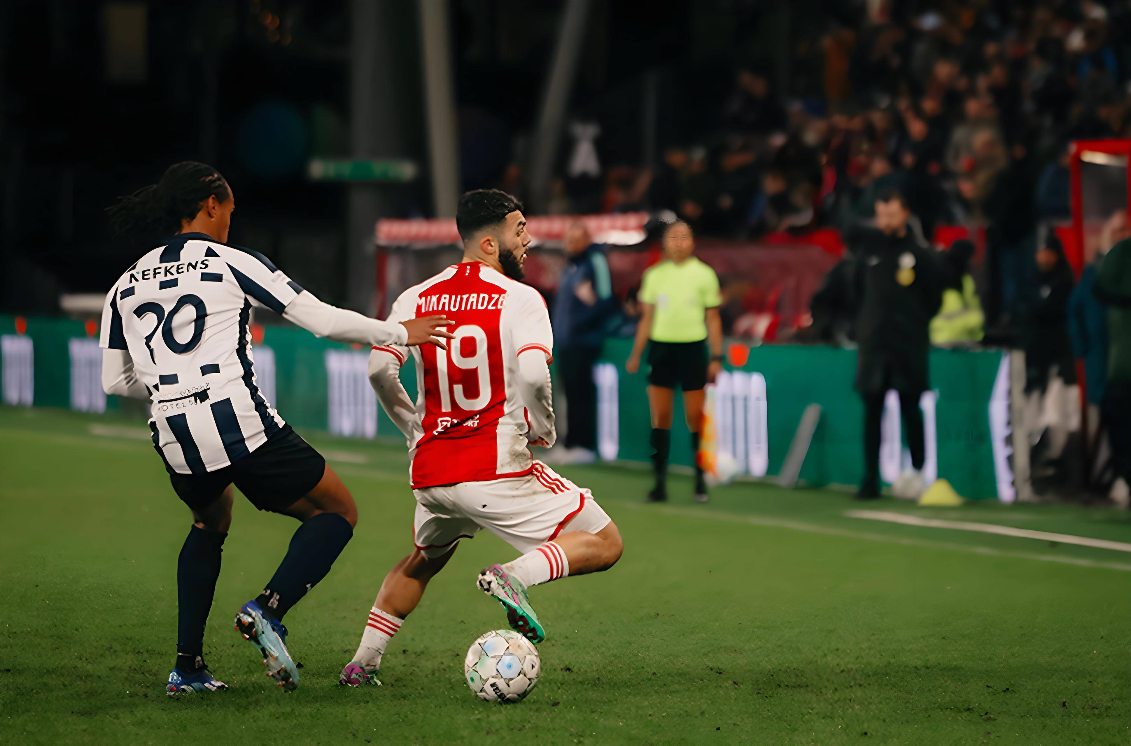 清晨国际米兰调整名单以备荷甲，造点机会环节打磨，引发热议，年轻球员得到机会的简单介绍