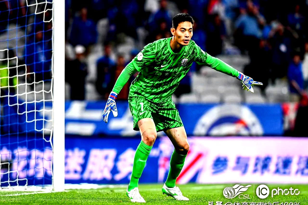 关于转折点！上海申花伤情更新；亚冠今晚攻防权衡；引发热议；资深球员宣示担当的信息