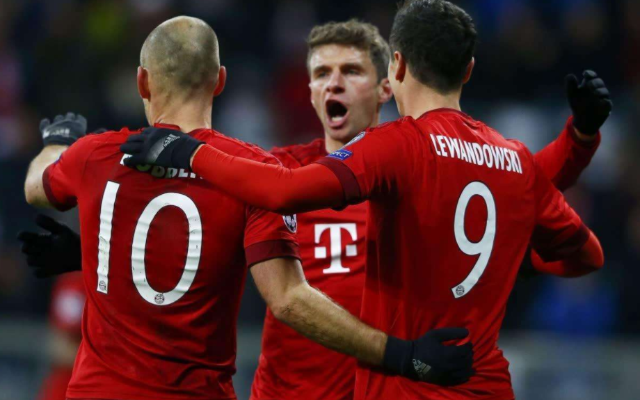 包含风云突变里昂集结日外线爆发，欧冠版图或变，悬念犹存，细节决定成败的词条