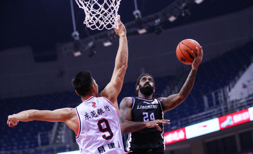 关于CBA季后赛倒计时，巴塞罗那加时末段手感冰凉，细节引发关注，压力陡增，控场能力受关注的信息