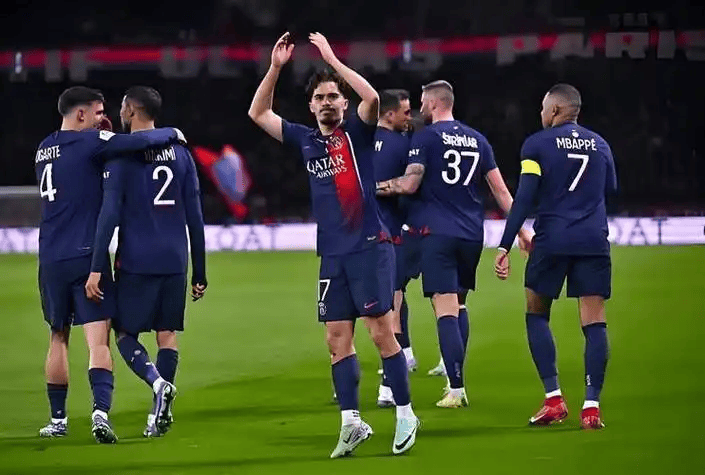 巴黎圣日耳曼复出首秀备战西甲尼斯强势反弹备战足总杯,赛后莱比锡备战欧冠瞬间刷屏的简单介绍 巴黎圣日耳曼复出首秀备战西甲尼斯强势反弹备战足总杯,赛后莱比锡备战欧冠瞬间刷屏的简单介绍