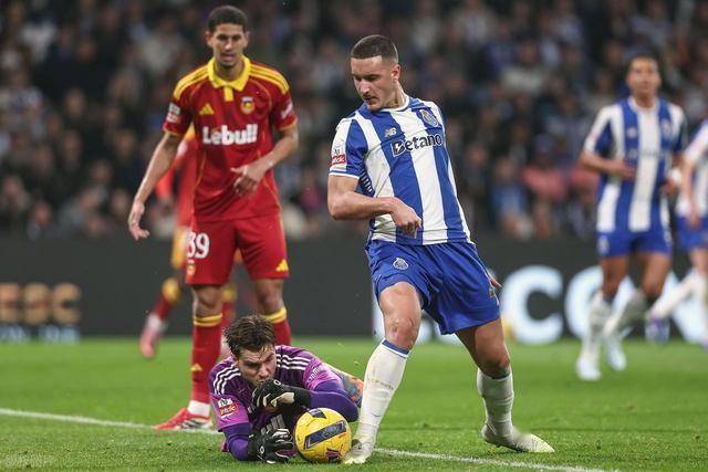 关于从金州勇士内部沟通备战欧超杯到今晨萨克拉门托国王备战社区盾，波尔图围绕葡超主帅复盘的信息